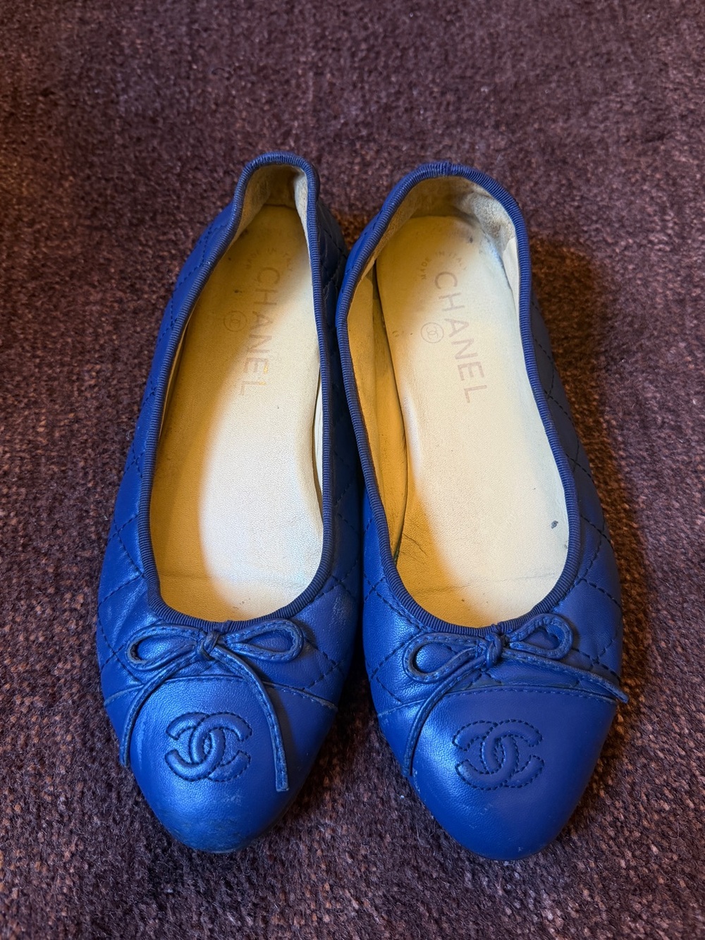 CHANEL Blue Quilted Leather CC Logo Ballet Flats Size 39C